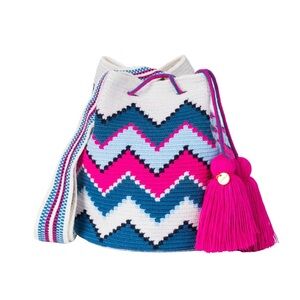 Mari Medium Wayuu Bag